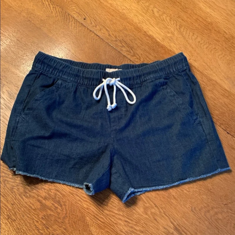 NWT Chambray paper bag shorts with pockets